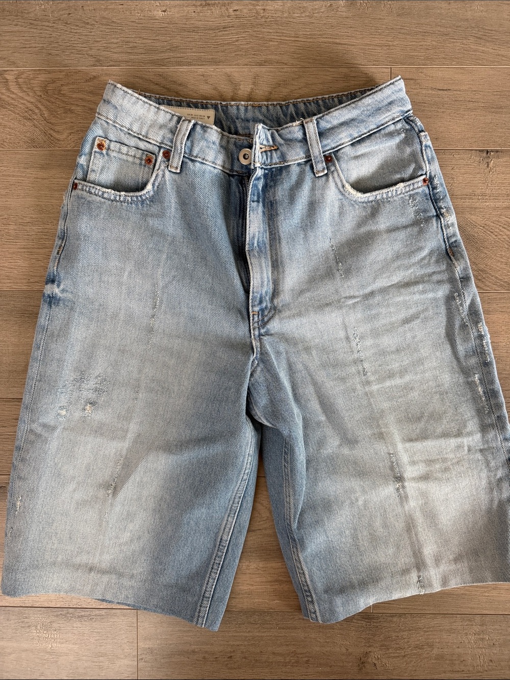 Zara women’s shorts/jorts NWOT size 2